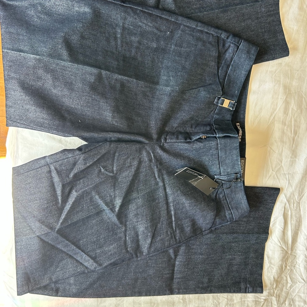 Women's Dark Blue Jeans